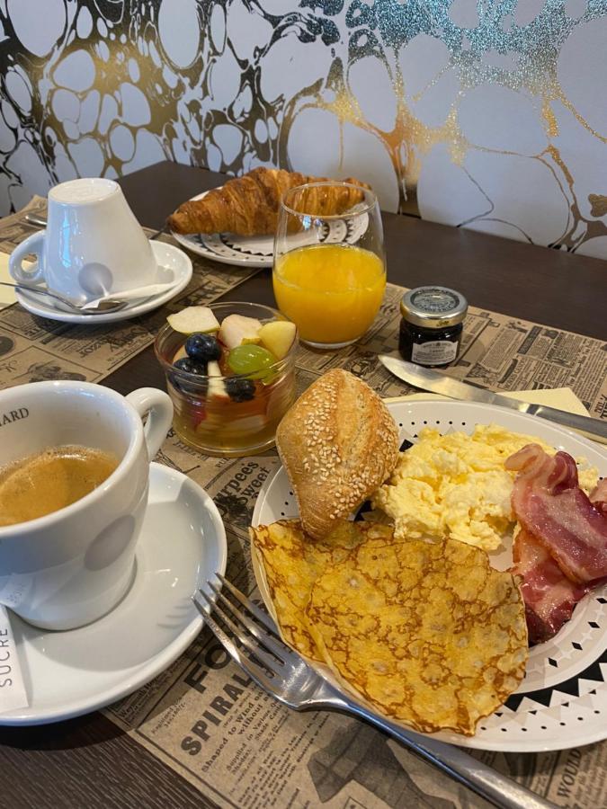 Hotel Le Berry Saint-Nazaire ภายนอก รูปภาพ