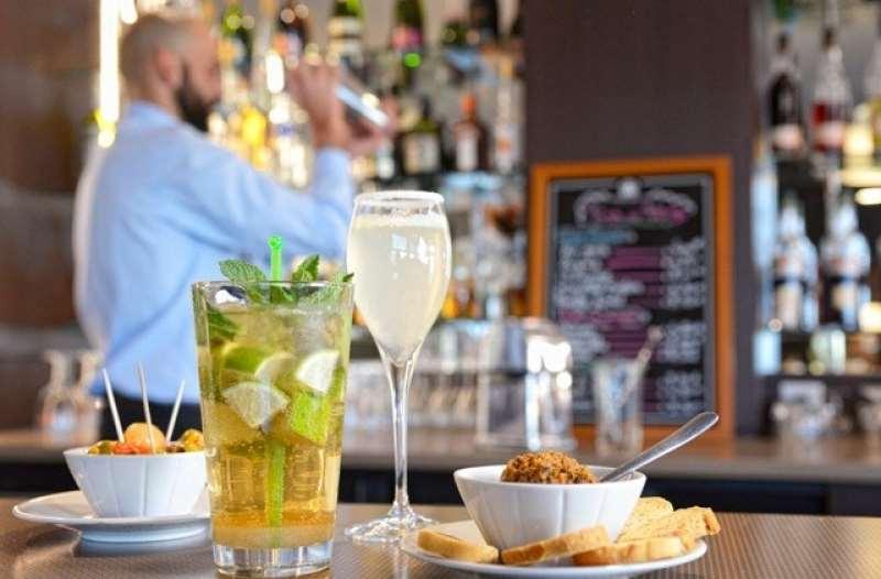 Hotel Le Berry Saint-Nazaire ร้านอาหาร รูปภาพ