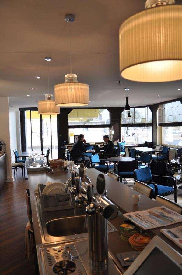 Hotel Le Berry Saint-Nazaire ร้านอาหาร รูปภาพ